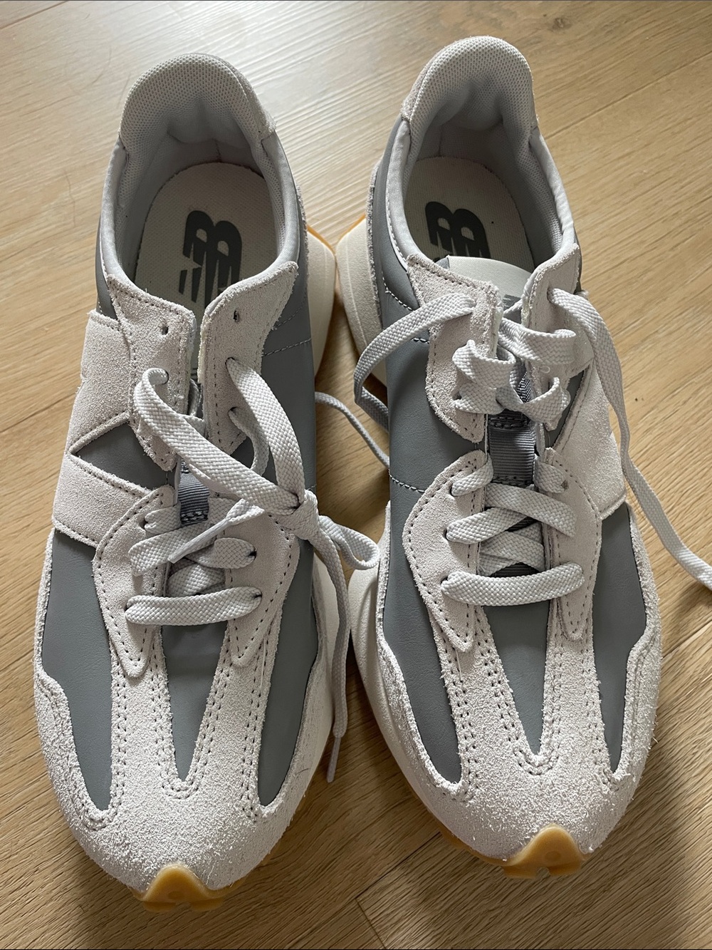 New Balance The Intelligent Choice 327